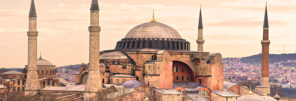 Hagia Sophia, et historisk museum og tidligere katedral og moské i Istanbul, Tyrkiet.