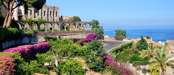 Sicilien i august